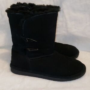 Bearpaw Black Leather boots